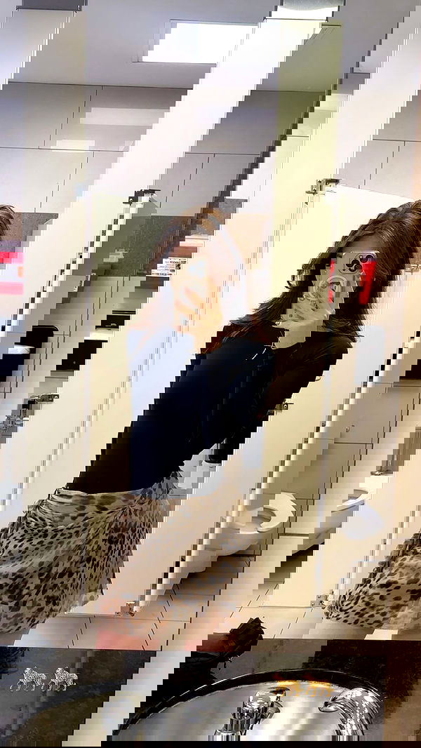 giuliahere giuliahere archive image