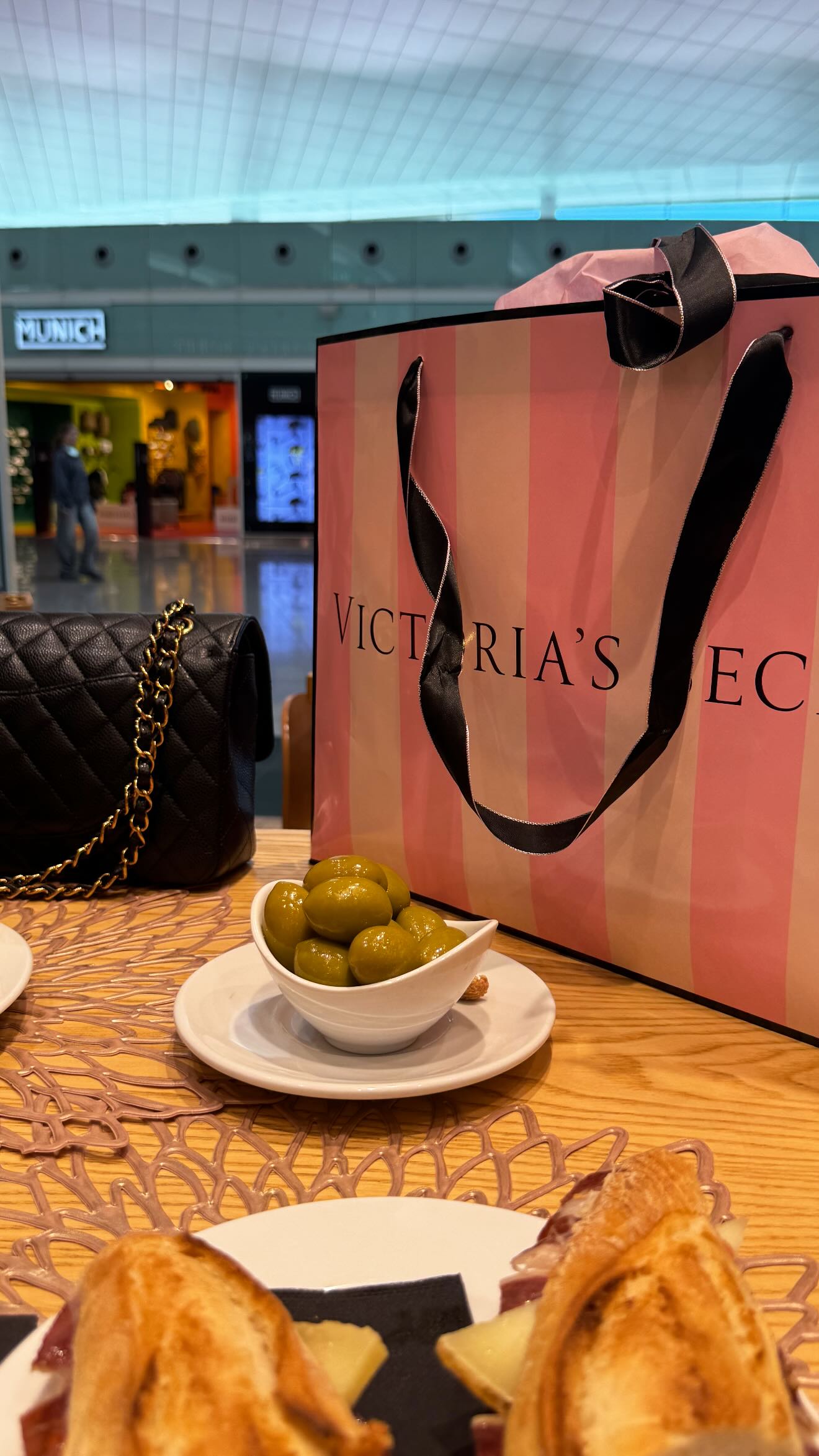 gwendolynceline instagram image archive image