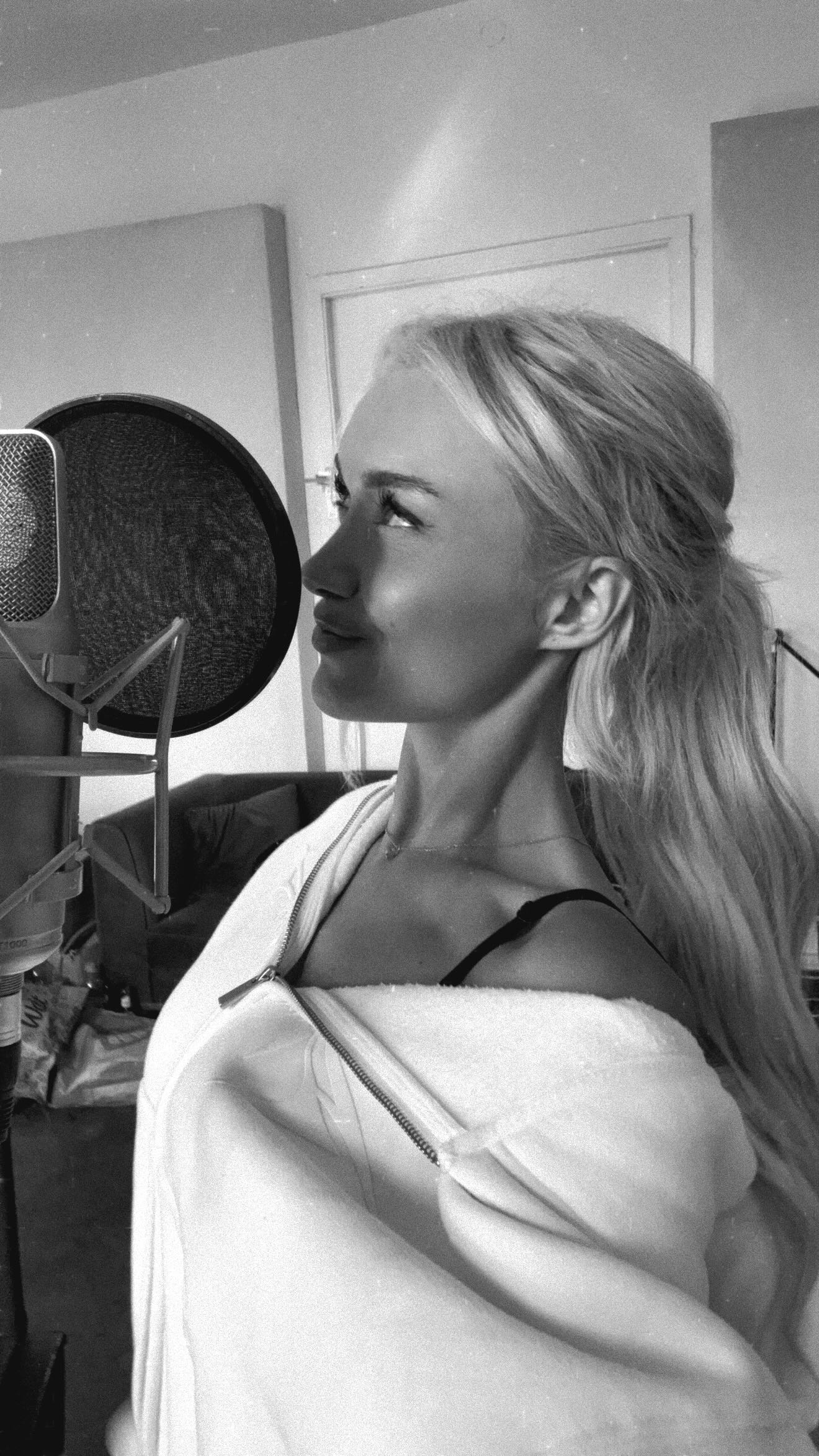 gwendolynceline instagram image archive image