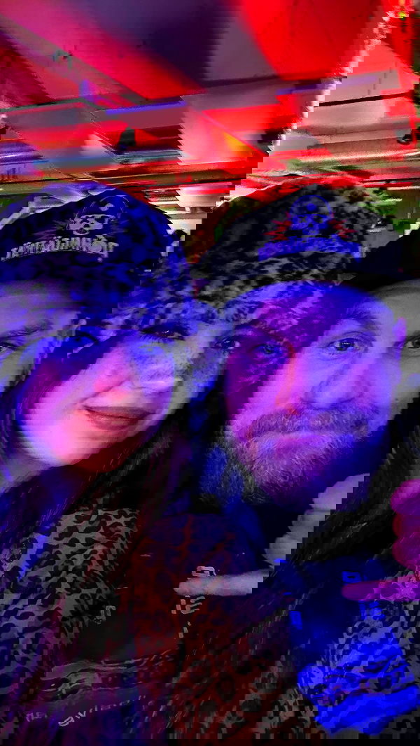 haylujan image ~ Altpins