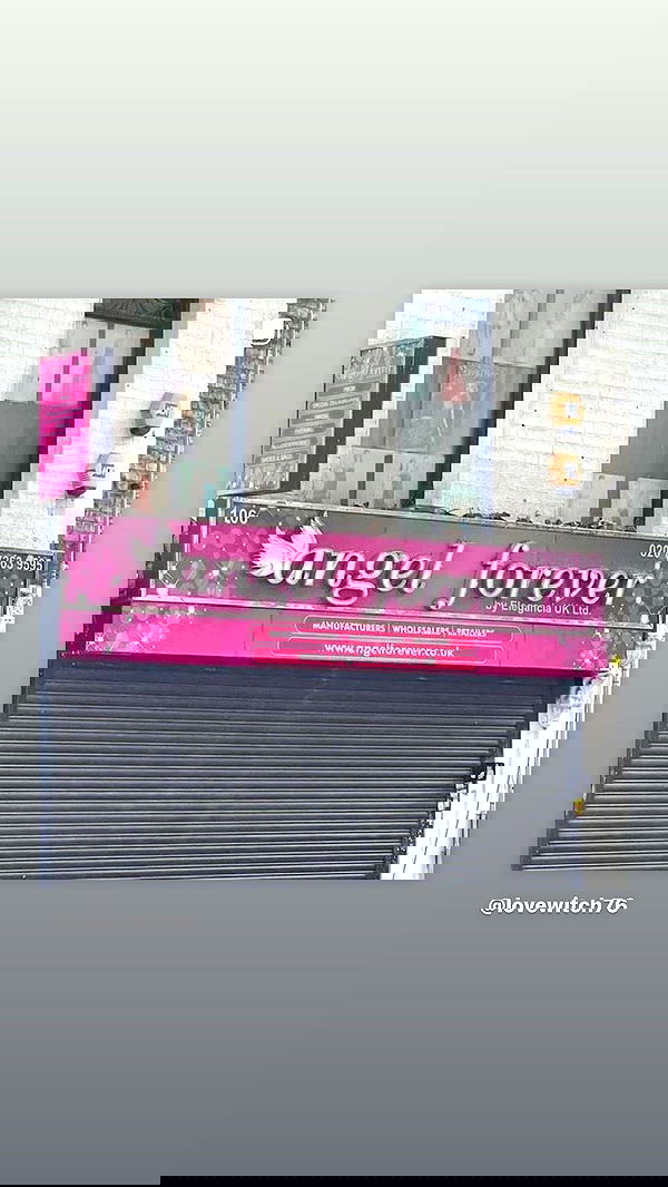 hilaxkitty image ~ Altpins