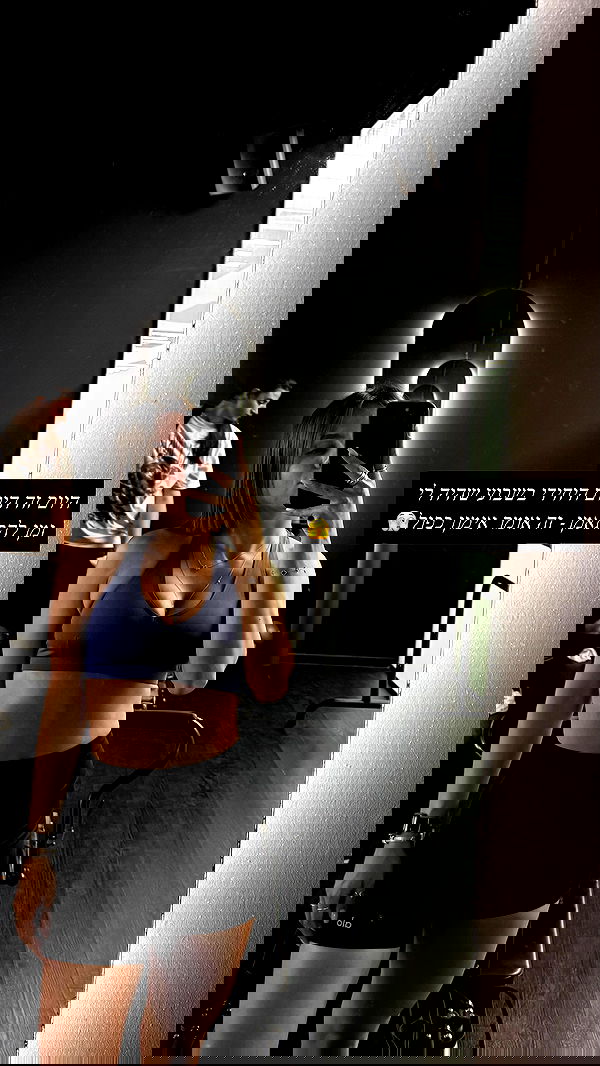 holllly.molly holllly.molly archive image