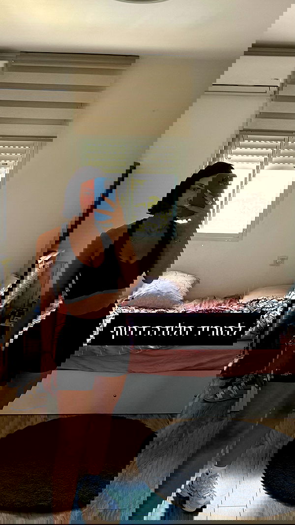 holllly.molly holllly.molly archive image