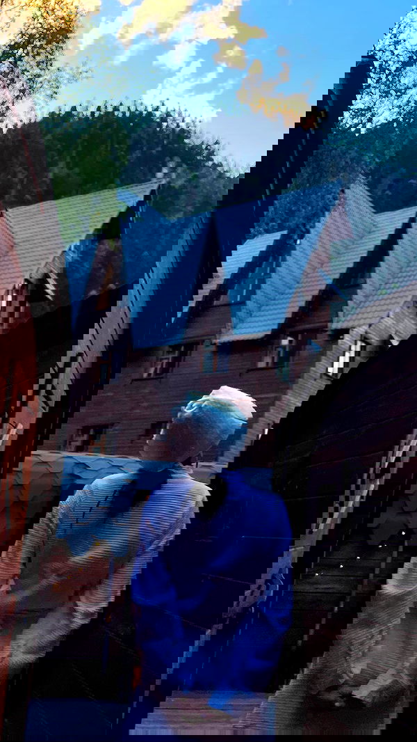 howeversnowy howeversnowy archive image