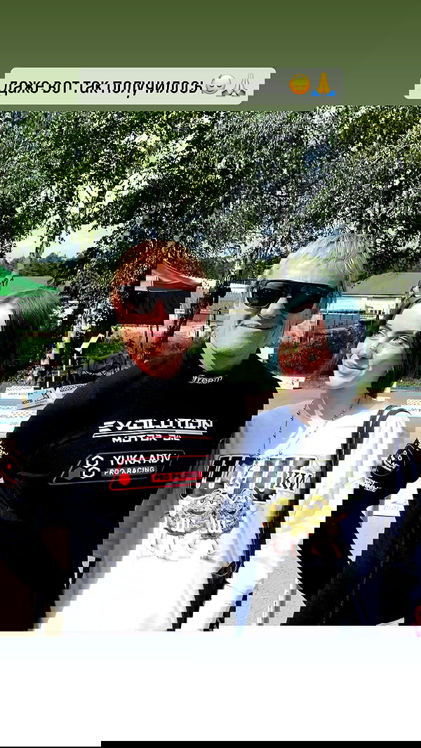 howeversnowy howeversnowy archive image