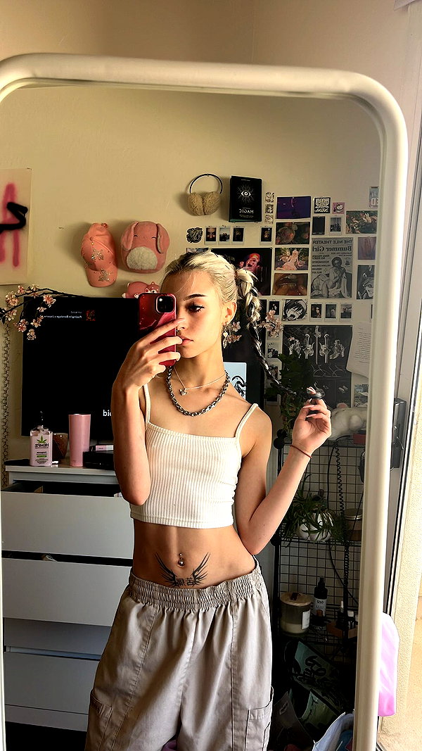 ifkissescouldleavecuts instagram image archive image