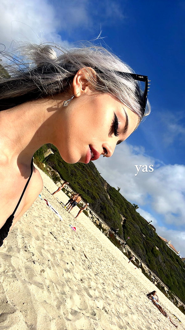 ifkissescouldleavecuts instagram image archive image