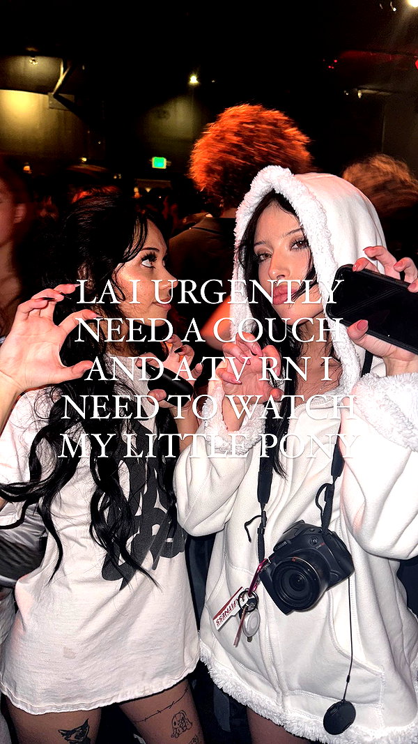 ifkissescouldleavecuts instagram image archive image