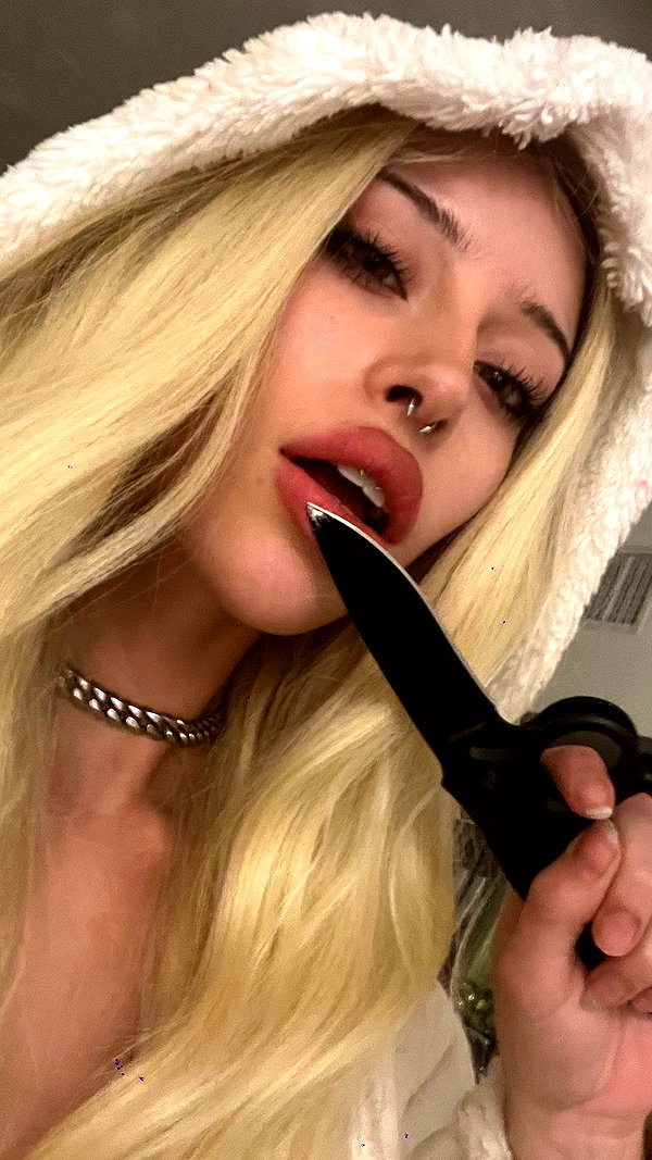 ifkissescouldleavecuts instagram image archive image
