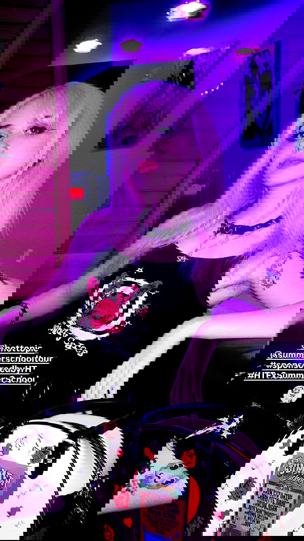 iluvmeww iluvmeww archive image