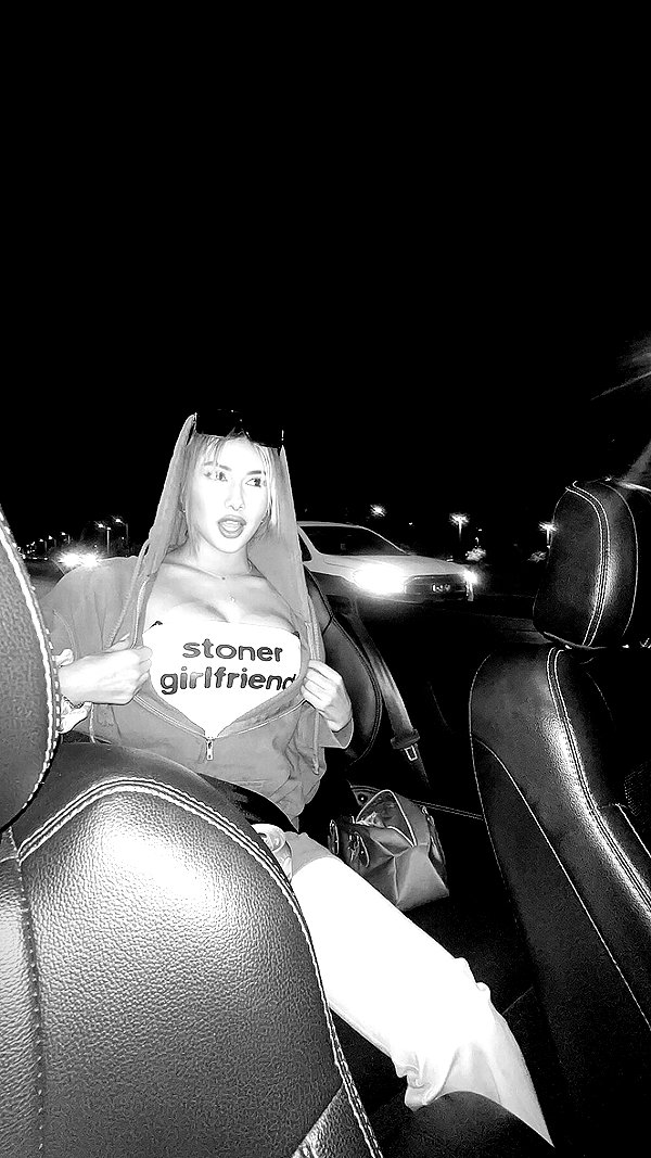 invaderzoe3 instagram image archive image