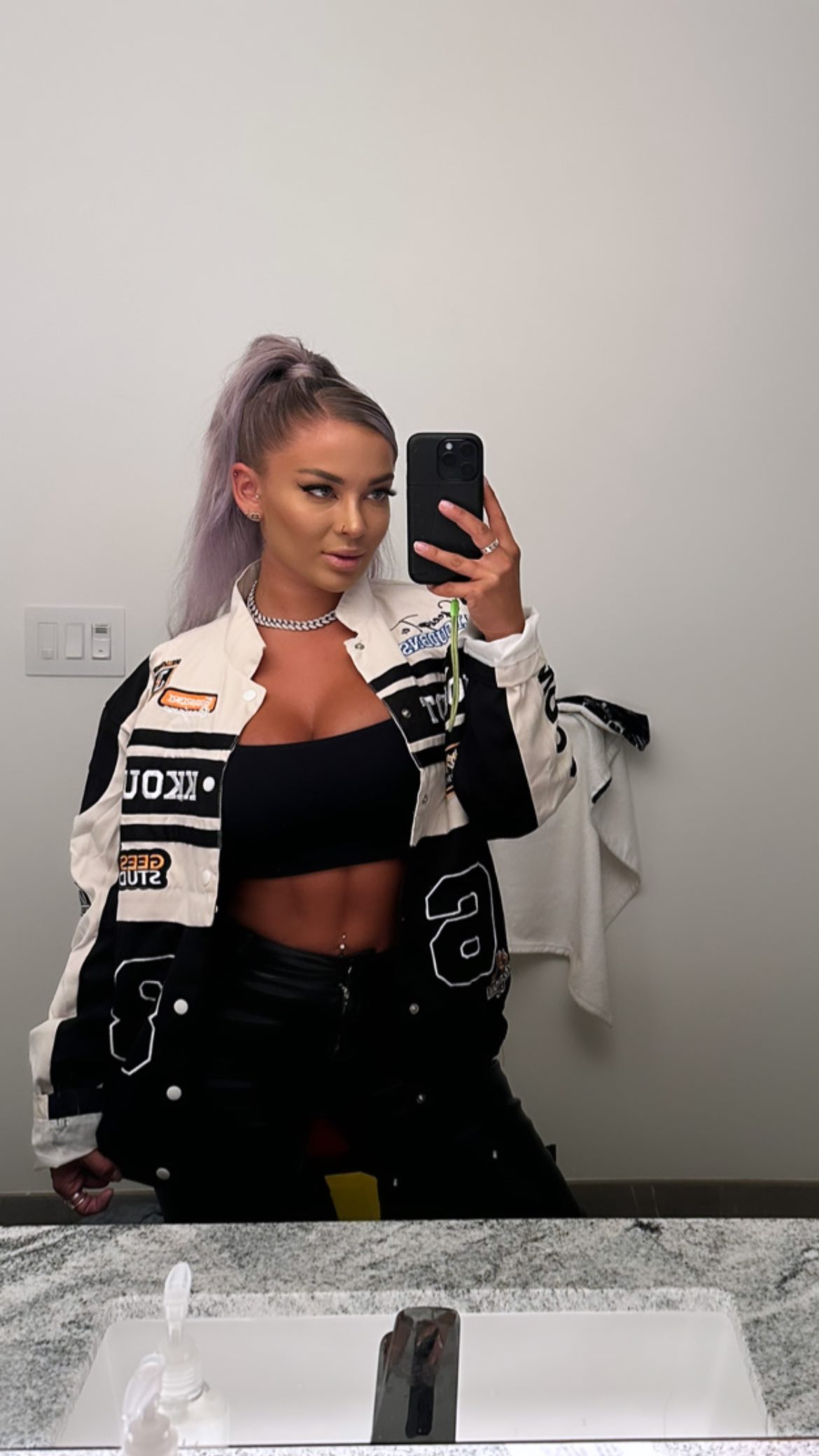 itshayleydavies instagram image archive image