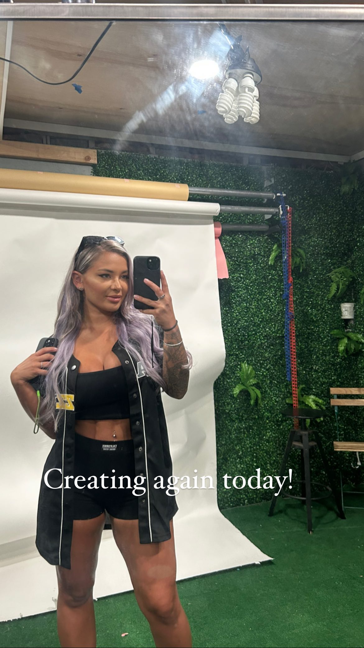 itshayleydavies instagram image archive image