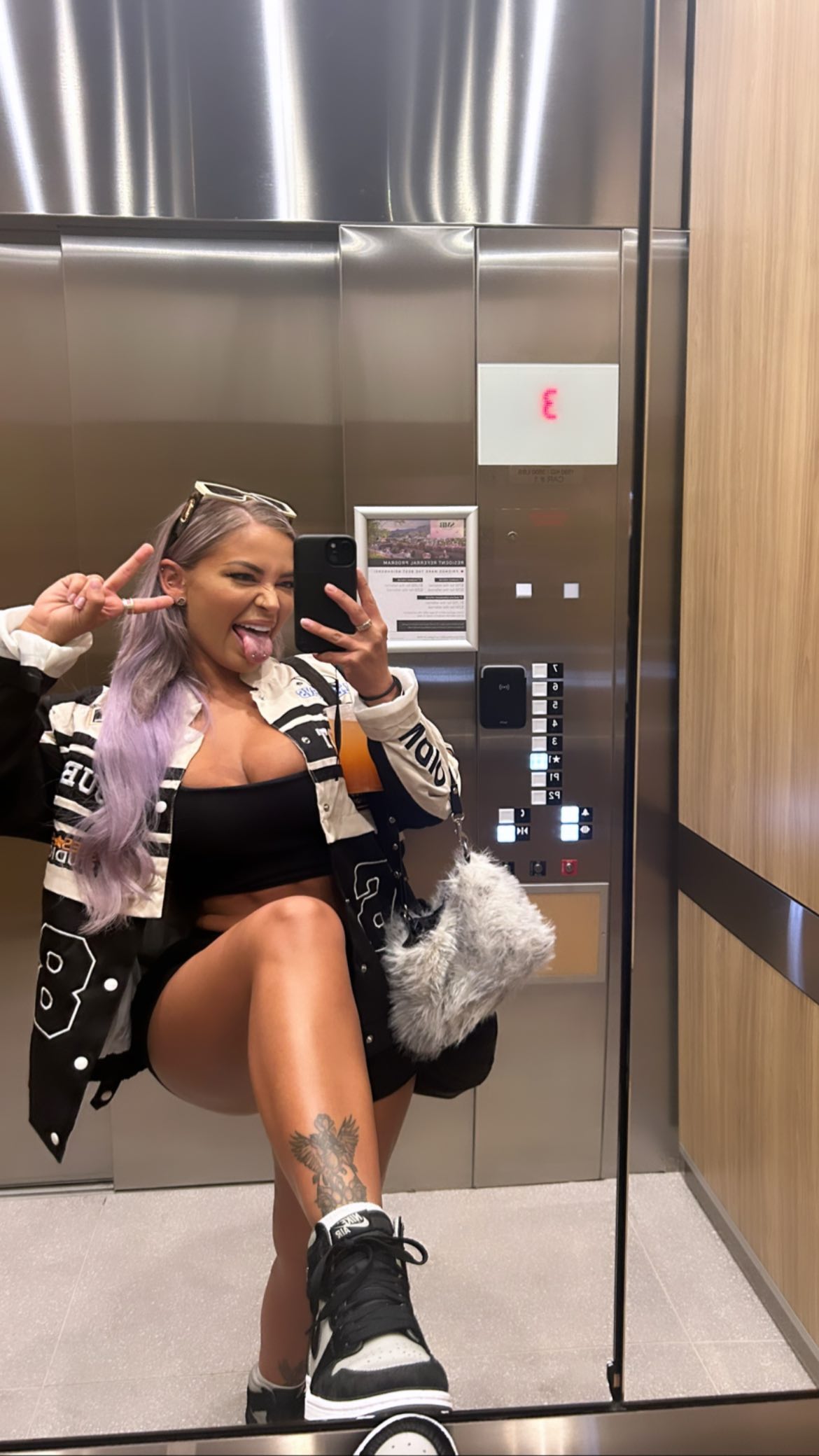 itshayleydavies instagram image archive image