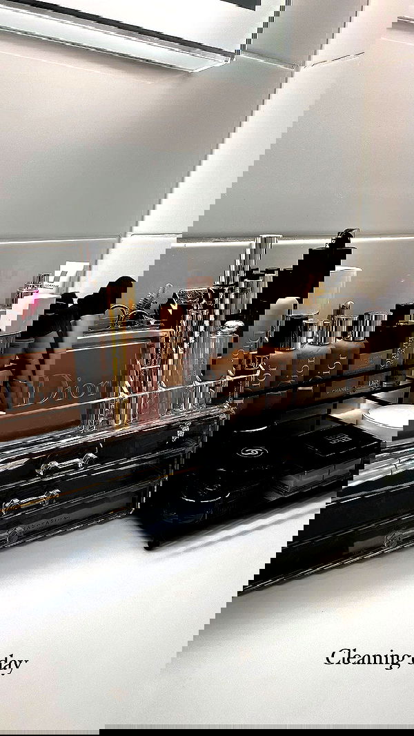 itsilanosh itsilanosh archive image