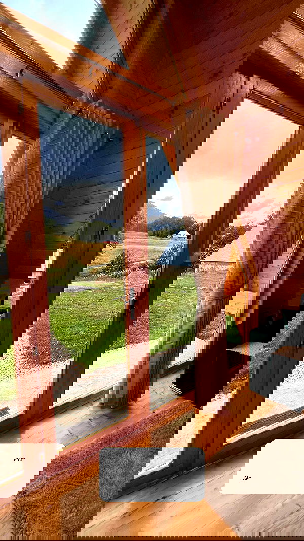 itsilanosh itsilanosh archive image