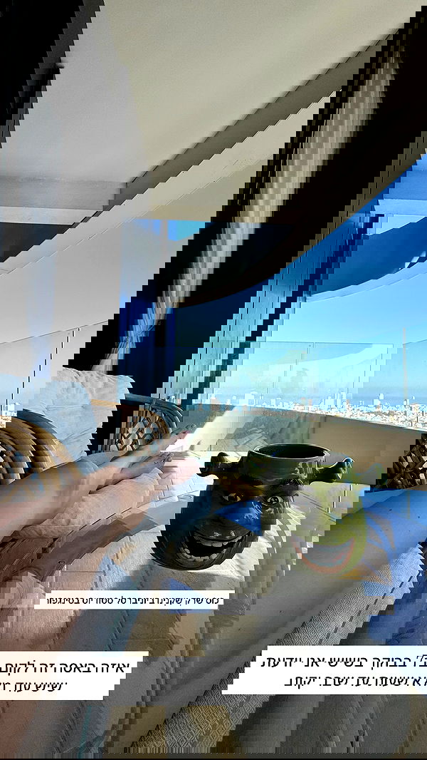 itsilanosh itsilanosh archive image