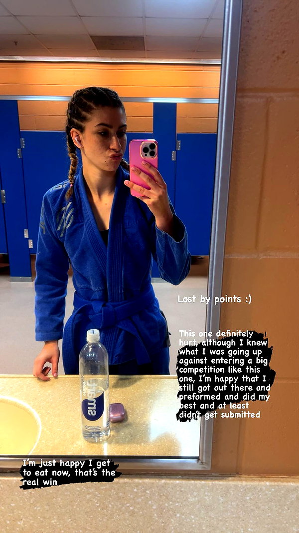 itsrebeka_19 instagram image archive image