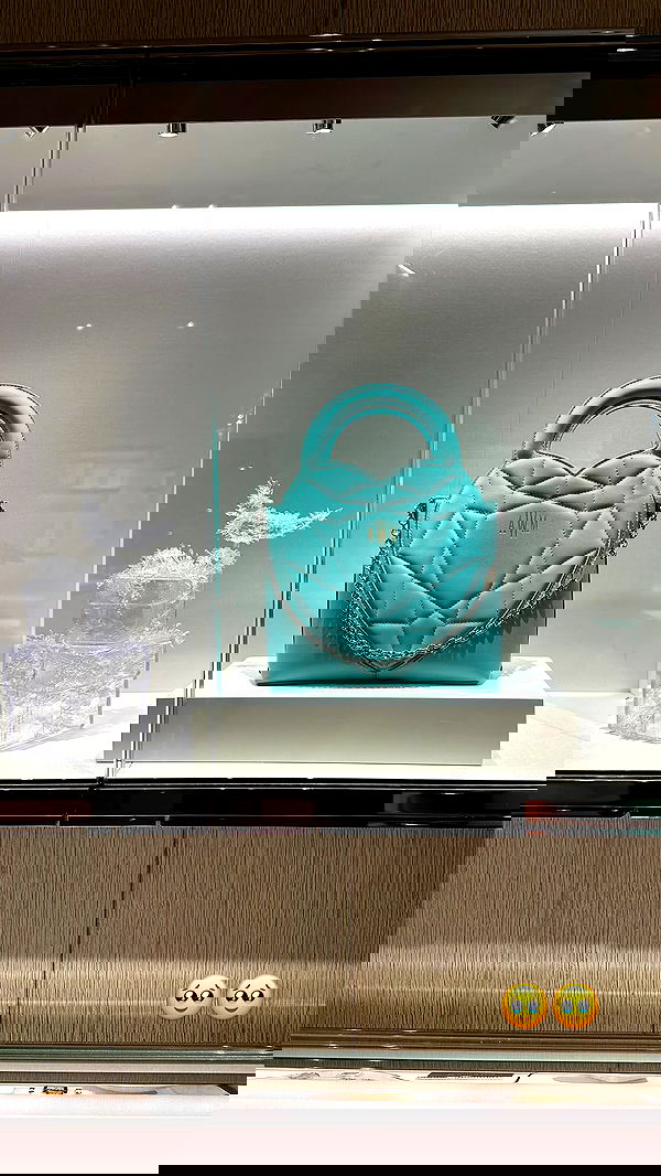 ivy.pavlova image ~ Altpins