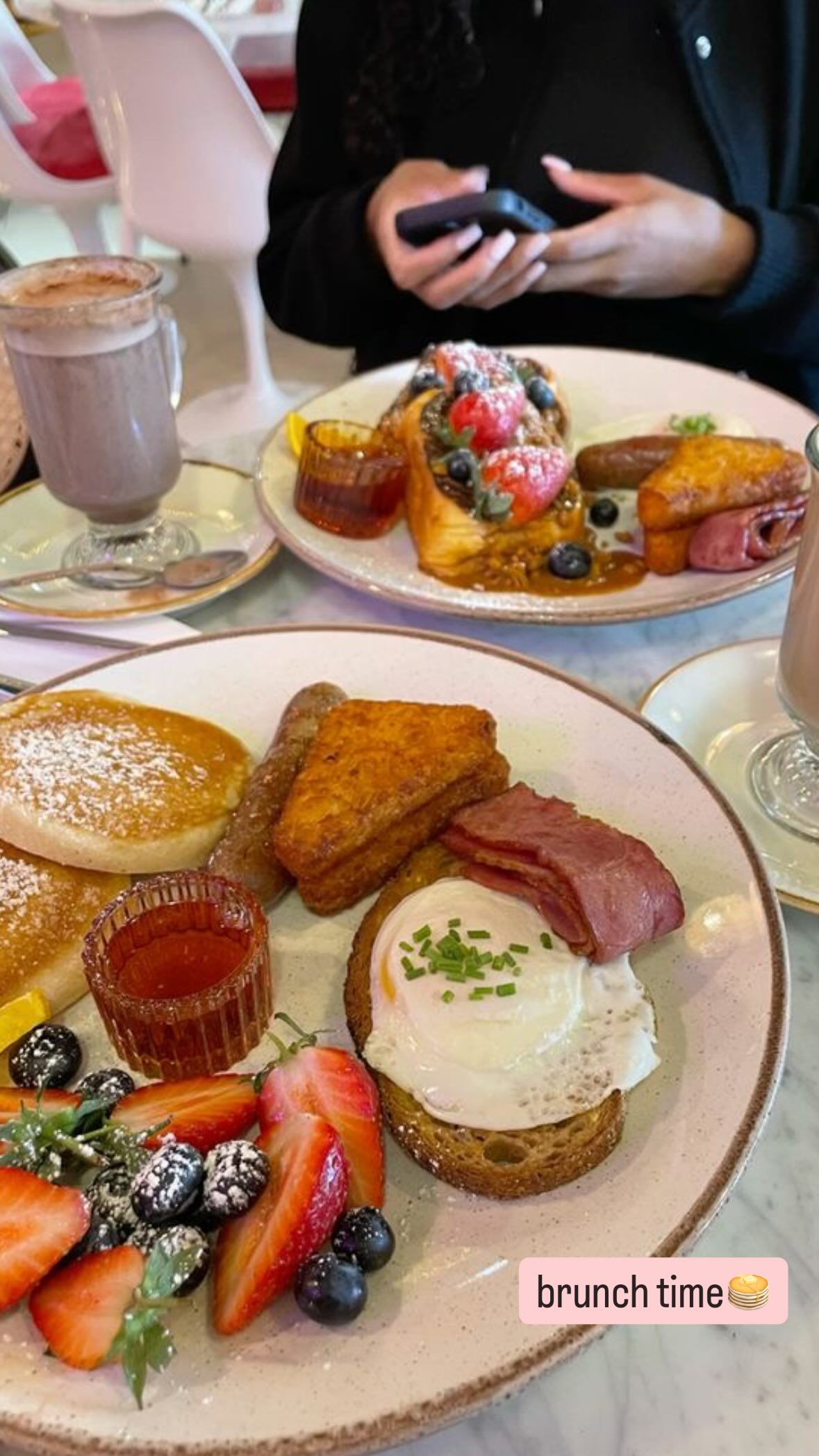 ivy.pavlova instagram image archive image