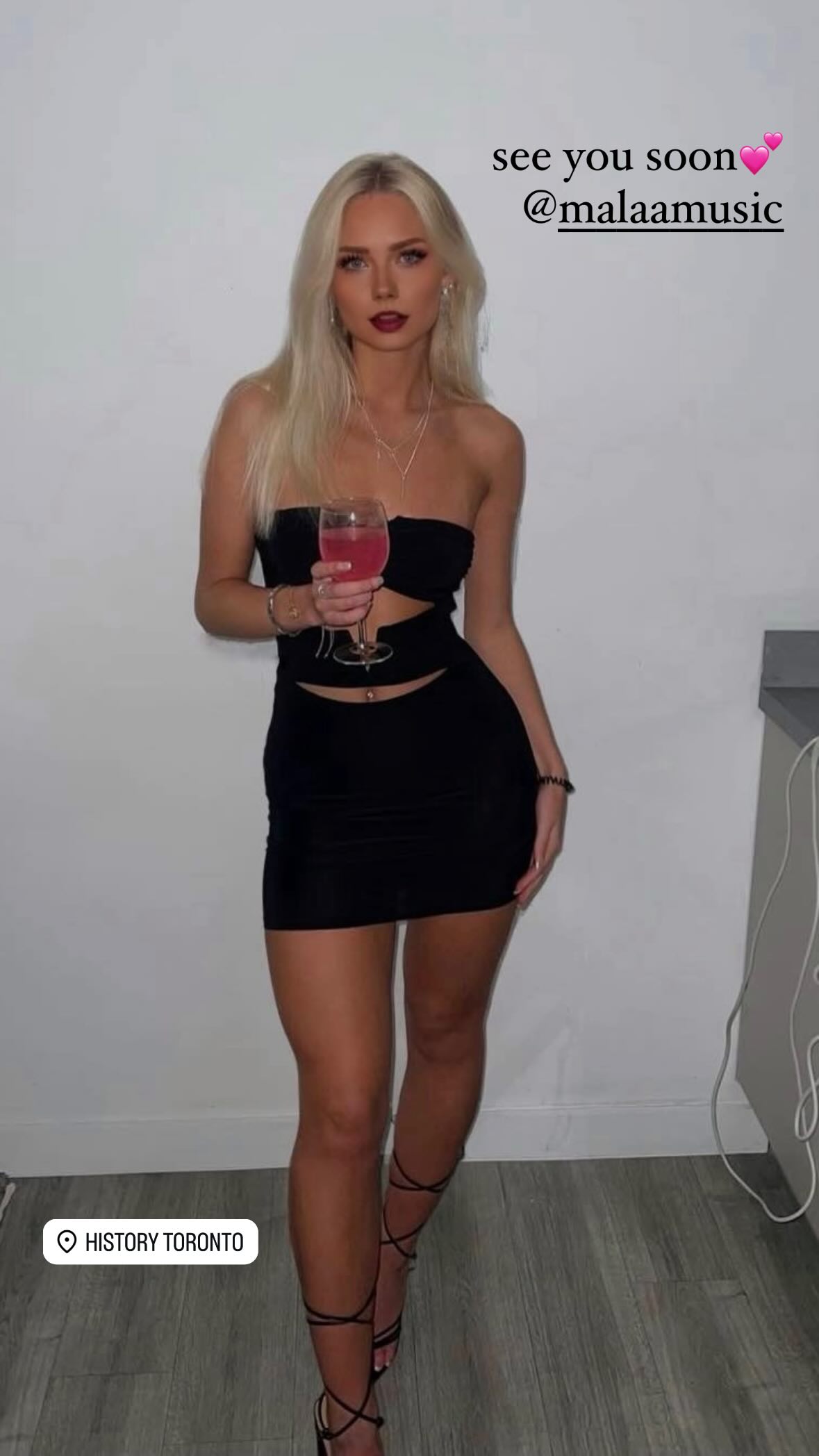 ivy.pavlova instagram image archive image