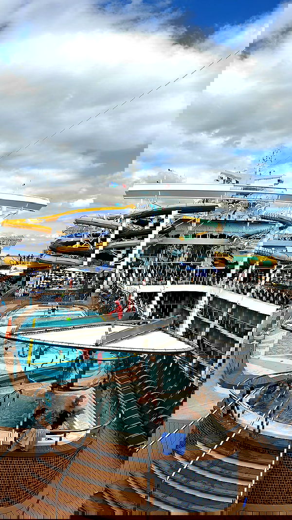 ivy.pavlova image ~ Altpins