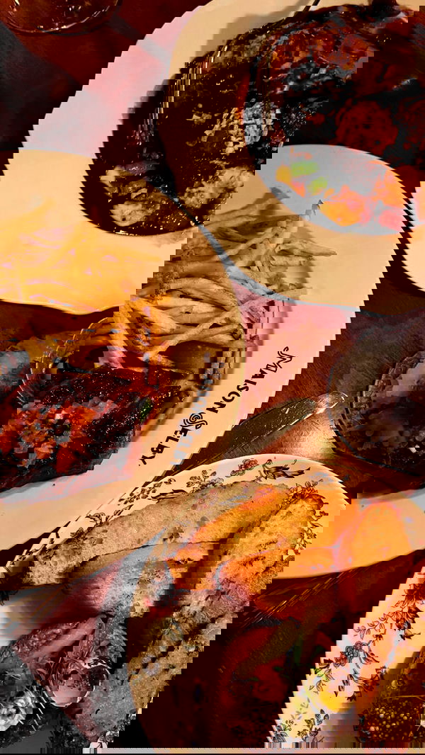 ivy.pavlova image ~ Altpins