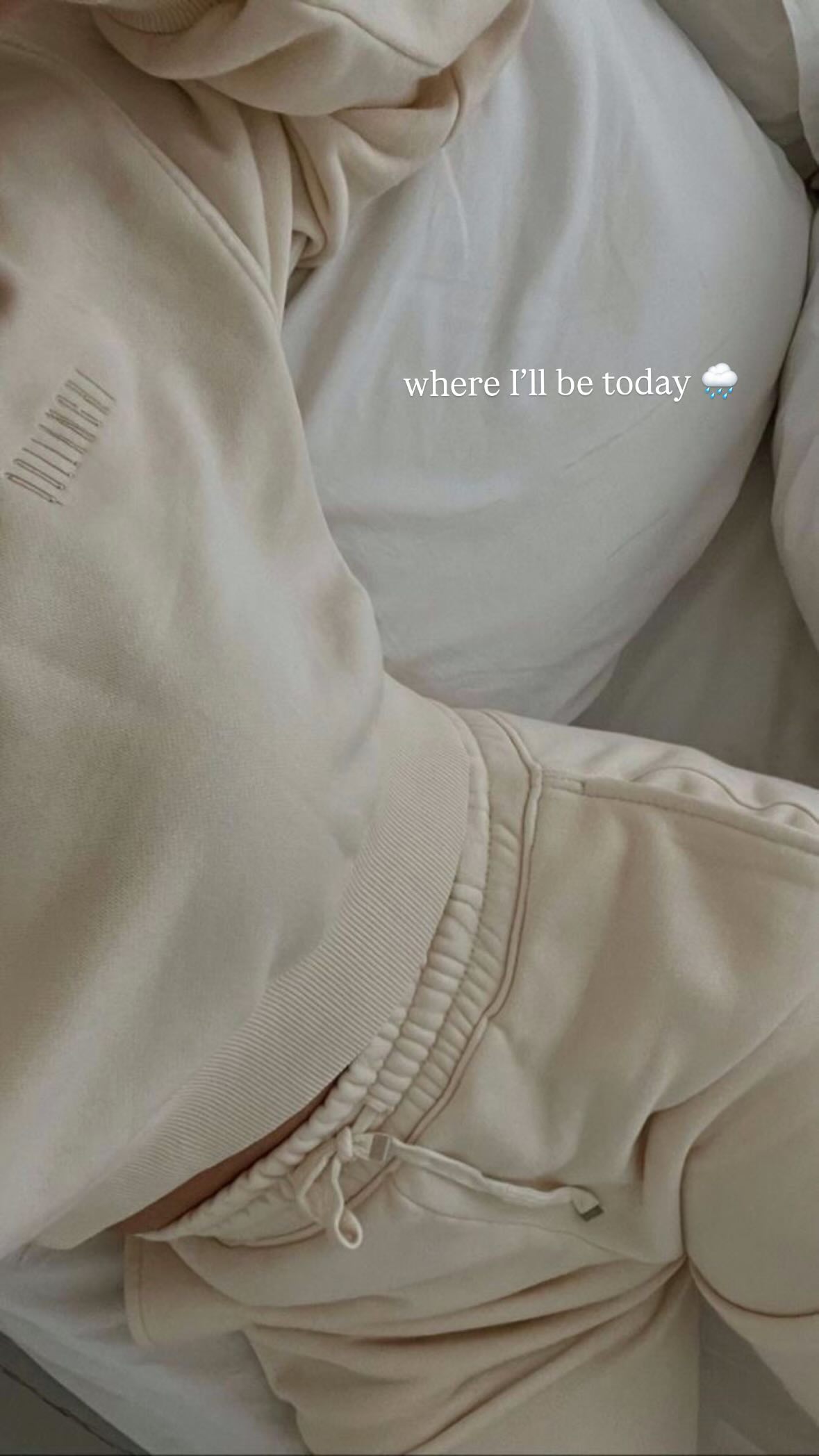 ivy.pavlova instagram image archive image