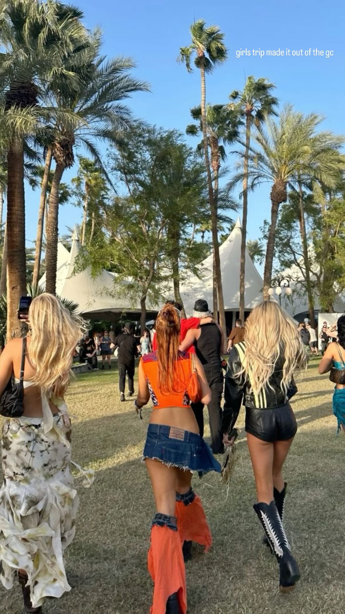 ivy.pavlova instagram image archive image