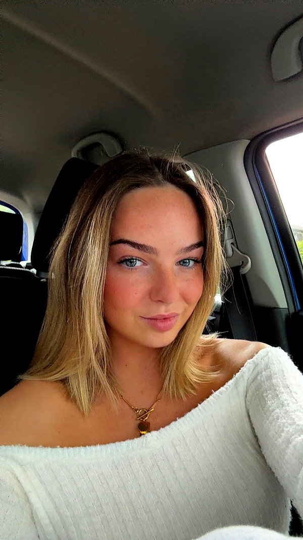 izzyyross__ izzyyross__ archive image