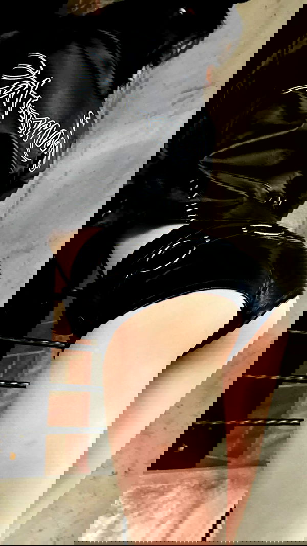 juliaelzz juliaelzz archive image