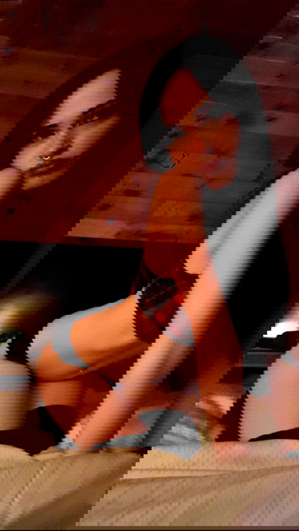 juliaelzz juliaelzz archive image