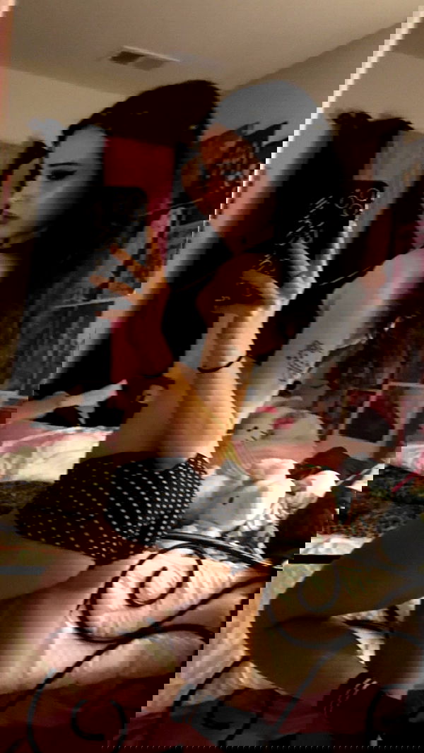 juliaelzz juliaelzz archive image