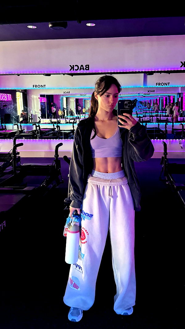 katelynernst3 instagram image archive image