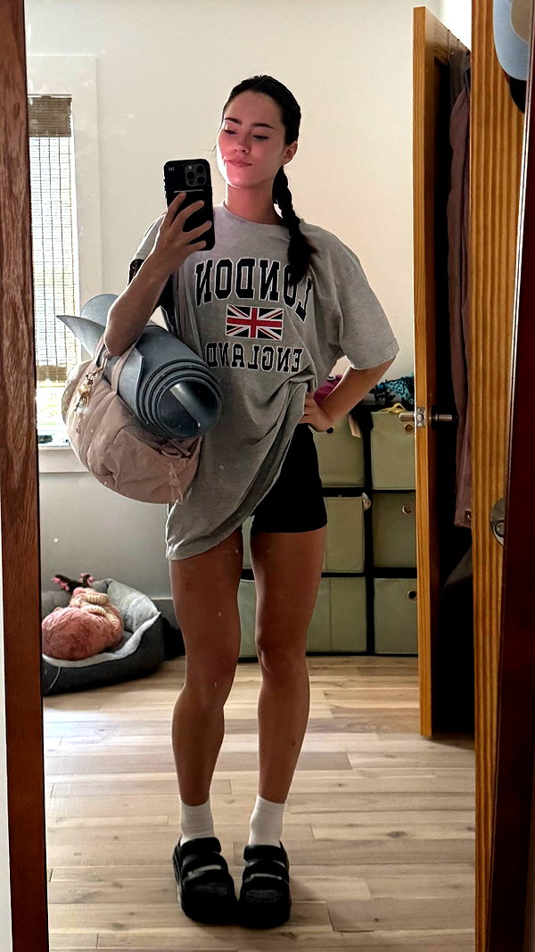 katelynernst3 instagram image archive image