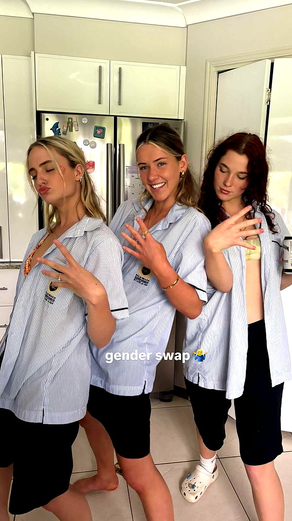 kaylamcnab_ kaylamcnab_ archive image