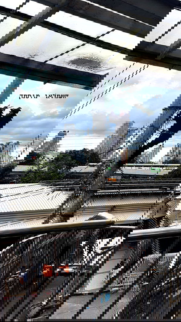 kesemgreenyer image ~ Altpins