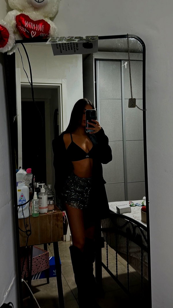 koral_toledo instagram image archive image