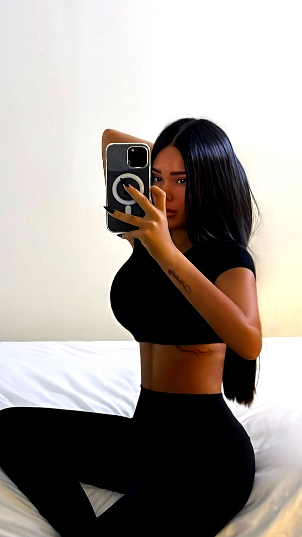 korin.lahiani instagram image archive image