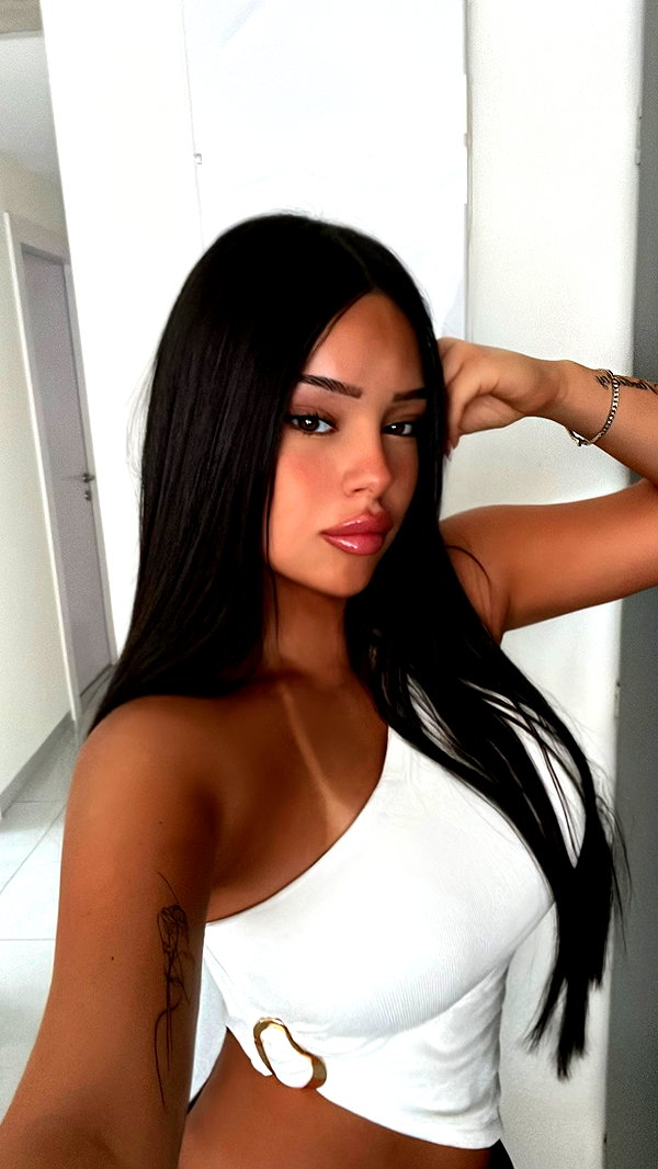 korin.lahiani instagram image archive image