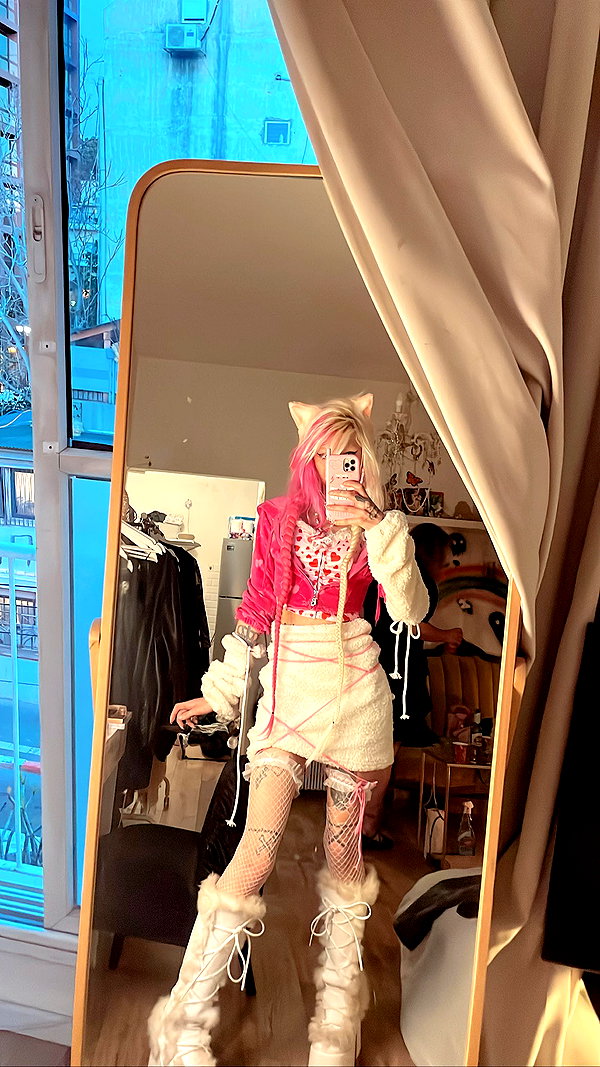 kriiizellda instagram image archive image