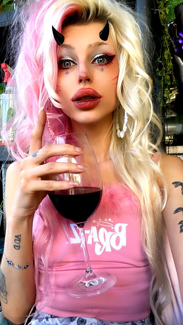 kriiizellda instagram image archive image