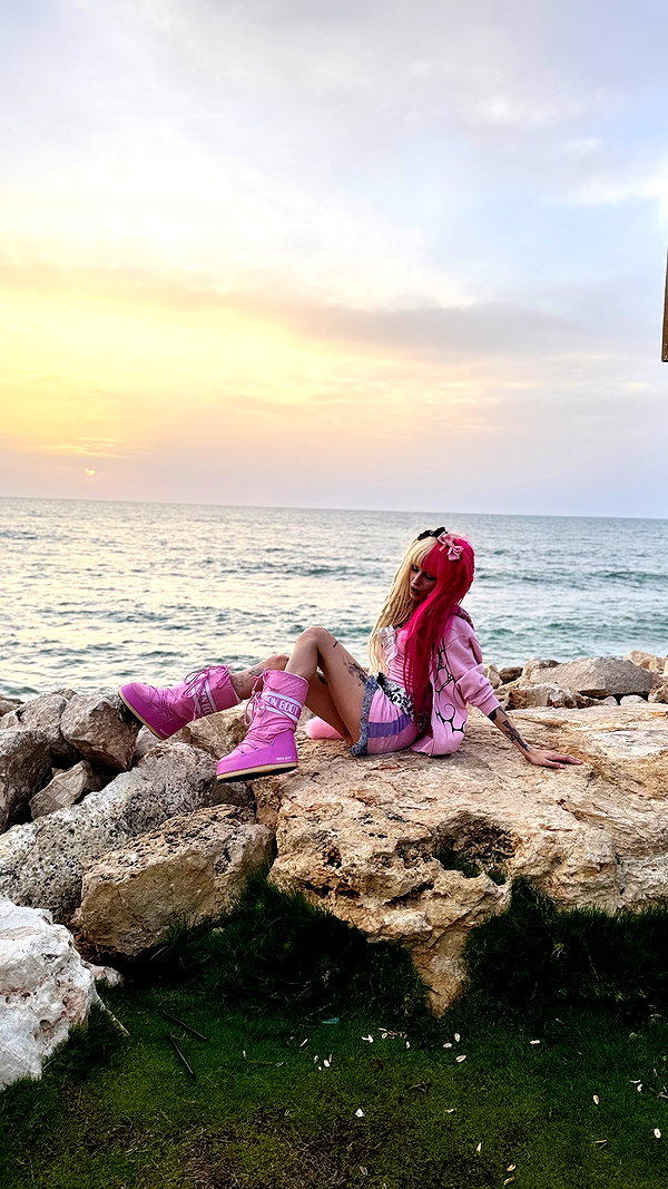 kriiizellda instagram image archive image