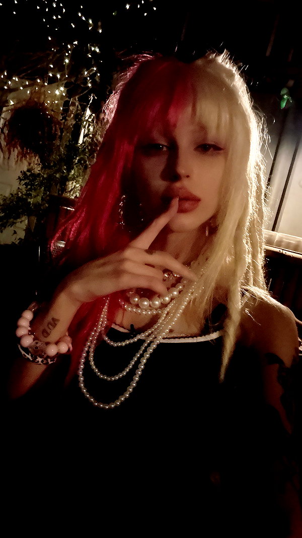 kriiizellda instagram image archive image