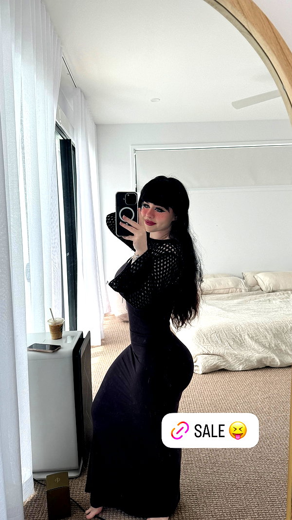 laararosebackup instagram image archive image