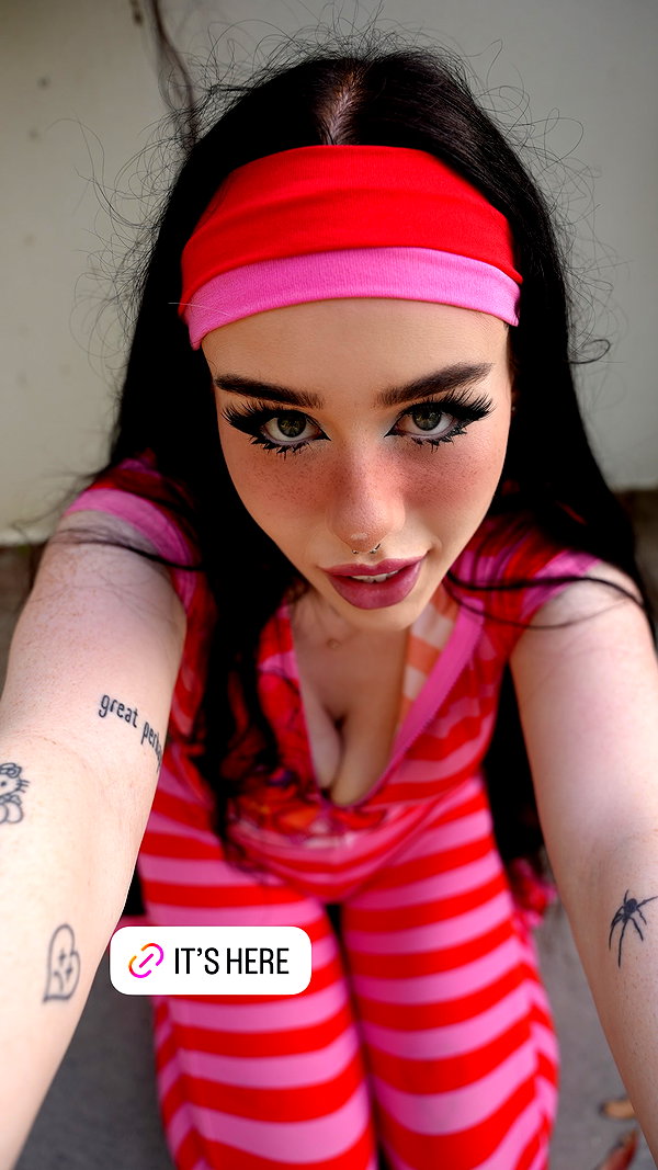 laararosebackup instagram image archive image