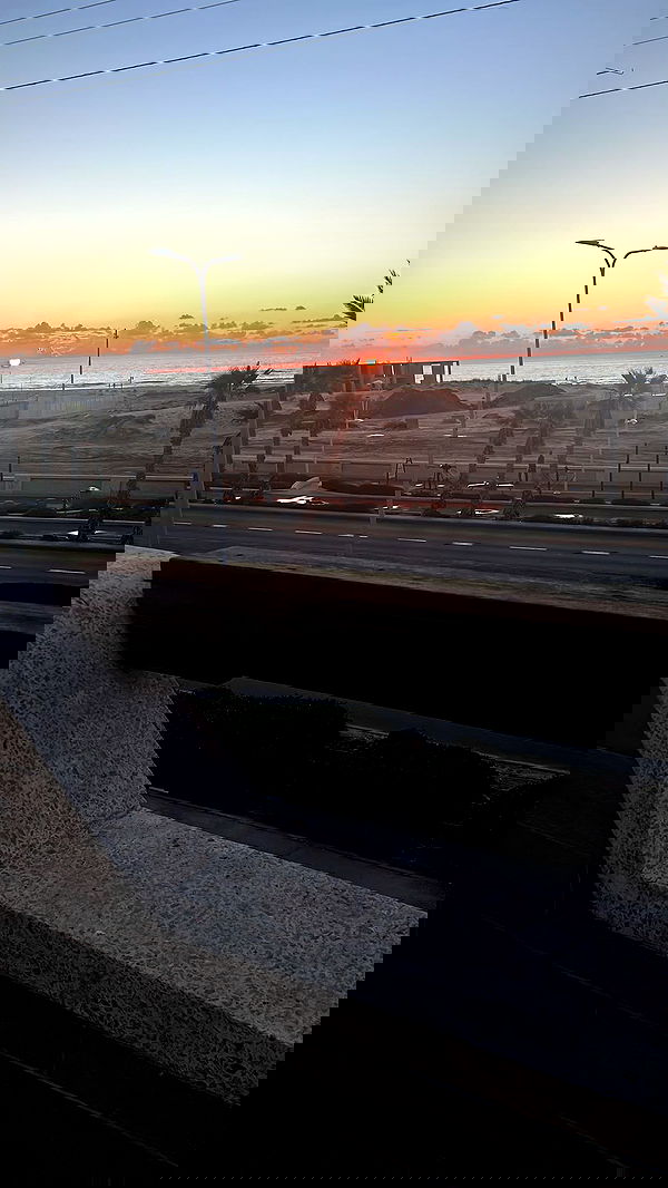 laluzone laluzone archive image