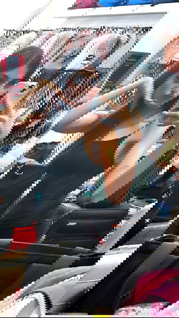 laluzone laluzone archive image