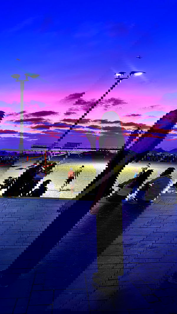 laluzone laluzone archive image