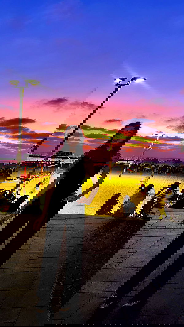 laluzone laluzone archive image